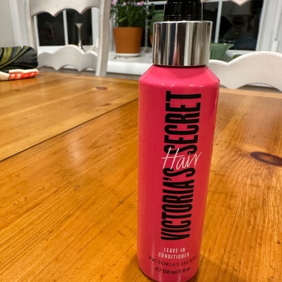 Victoria's Secret Leave-In Conditioner DISCONTINUED - Picture 1 of 1